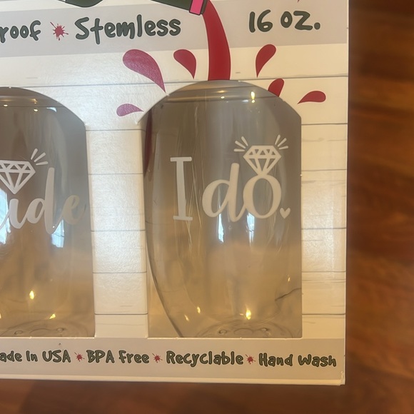 Bridal Wine Glasses - Picture 3 of 3